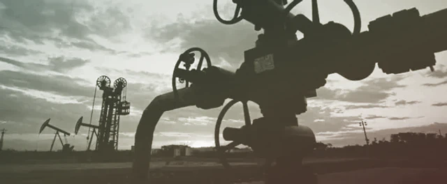 Ormuz mantiene el Brent cerca de 100 dólares y sube el costo del subsidio a la gasolina en México