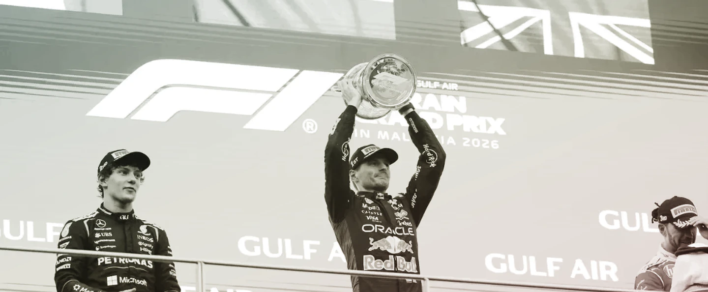 Carrera del Gran Premio de Baréin disputada en el circuito de Sepang, Malasia, con Verstappen como ganador y Checo Pérez 19.º
