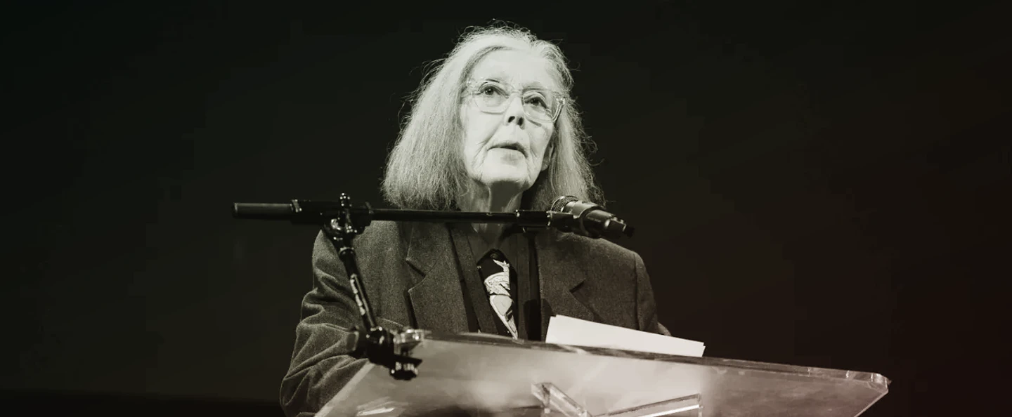 Anne Carson, poeta y helenista canadiense, Premio Nobel de Literatura 2026