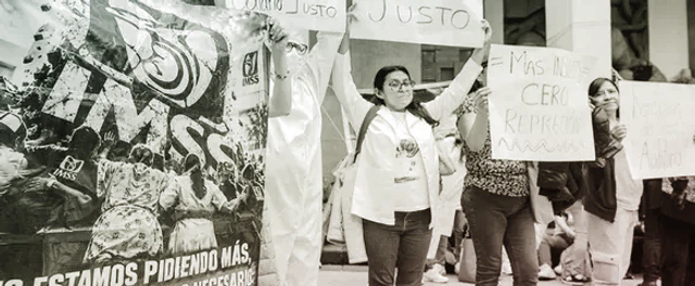 Portada sobre el paro del IMSS y la consulta del 14 de octubre, con cifras en disputa y denuncias por falta de insumos