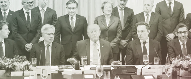 Portada sobre el pacto de autorregulación de la IA que Trump firmó con seis empresas, sin sanciones y frente a la ley europea