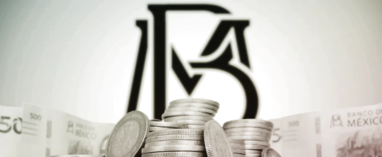 El peso retrocede 1.22 % mientras tres de cinco miembros de Banxico abren la puerta a una baja de la tasa tras el alza de la Fed